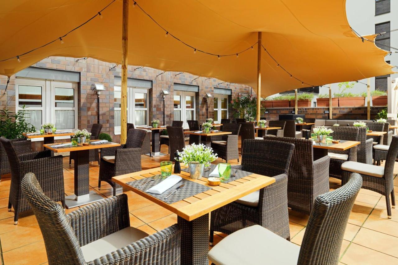 Cologne Marriott Hotel Kültér fotó The Terrace at The Ivy