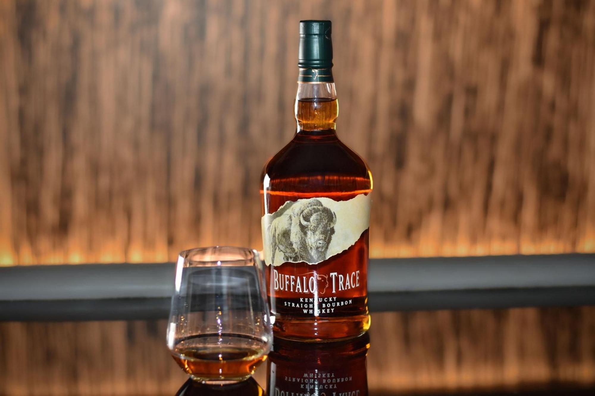 Cologne Marriott Hotel Kültér fotó Buffalo Trace Bourbon